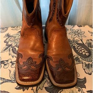 Ladies Ariat Shortie Boots